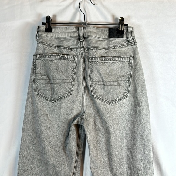 AE MOM JEANS SIZE(2 LONG) - Picture 6 of 7